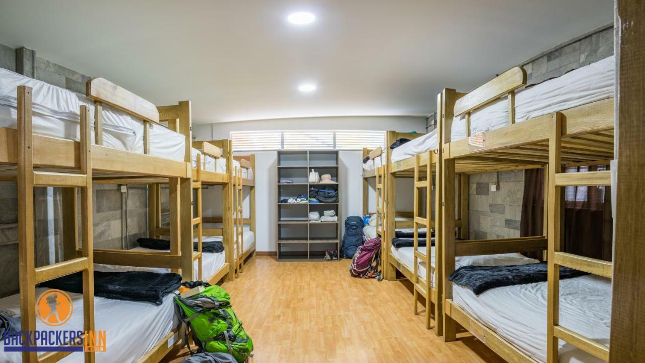 Backpackers Inn Medellin Exterior photo